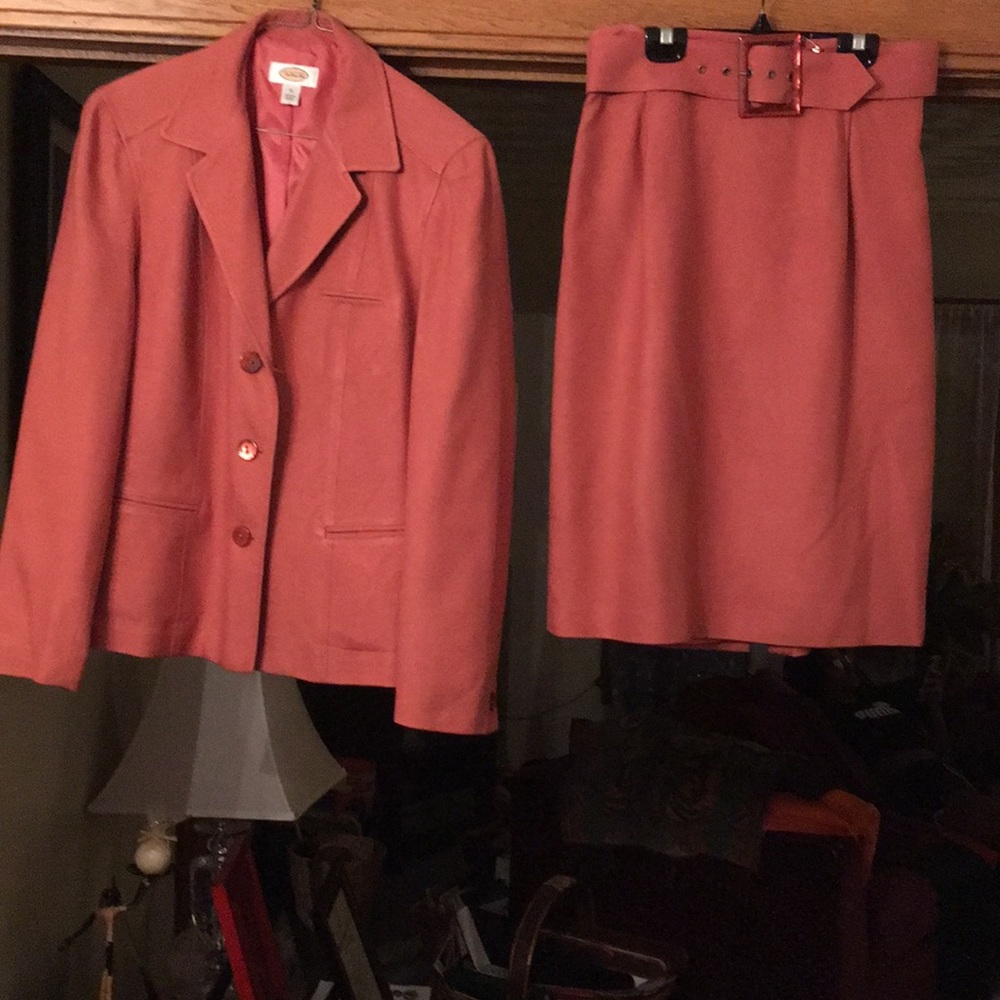 Suit separate skirt and Jacket